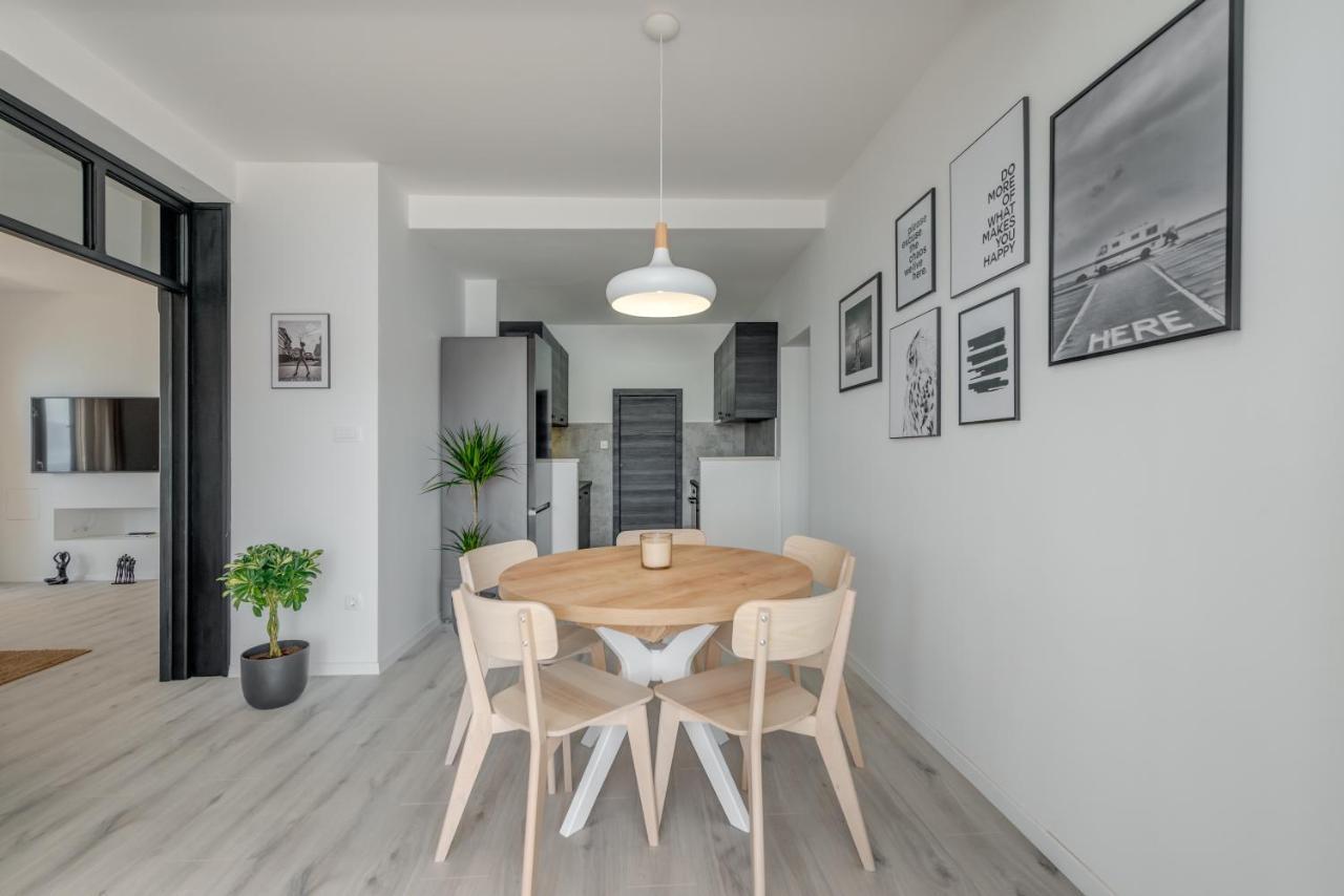 Beachfront Apartments สปลิท ภายนอก รูปภาพ